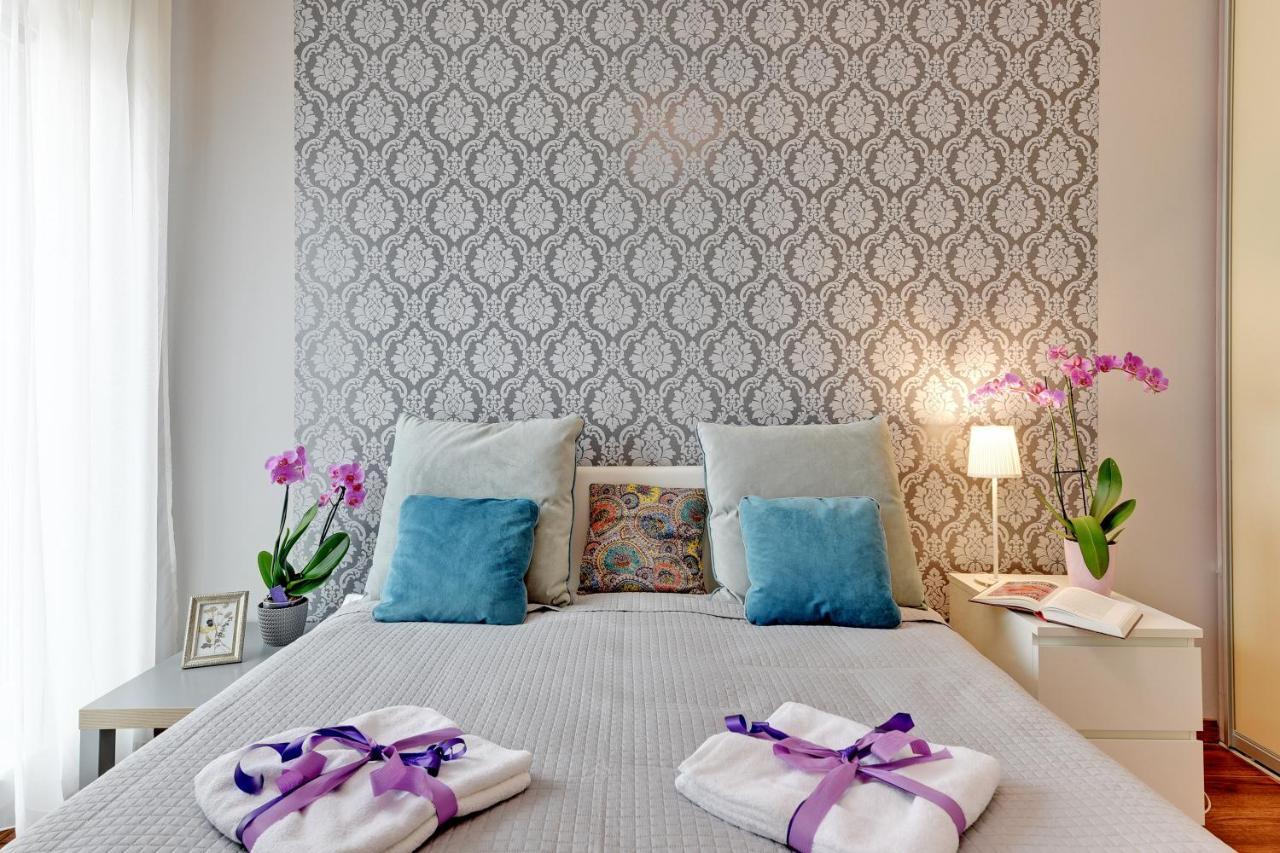 Granary Island Apartments กดัญสก์ ภายนอก รูปภาพ