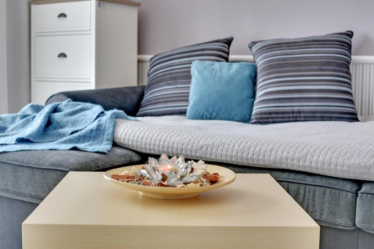Granary Island Apartments กดัญสก์ ภายนอก รูปภาพ